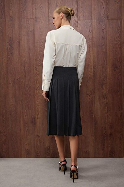 Trendyol Collection Különleges kollekció antracit széles redős midi szövött szoknya TWOAW26ET00081