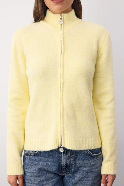 Trendyol Collection Wardrobe Essentials Yellow Wool Zippered Stand Collar Daisy Knitwear Cardigan | Twoaw26Hi000900