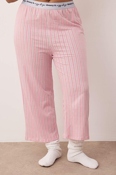 Trendyol Curve Ecru Six Striped Waist Elastic Detail Capri Knitted Pajama Set