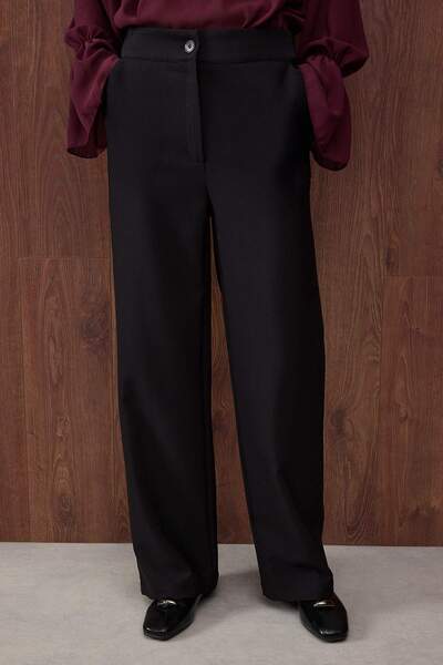 Trendyol Modest Special Collection Black Ruffle Detailed Woven Bottom - Top Set Tctaw26Us00039