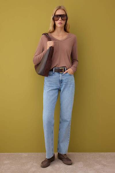 Trendyol Collection Stone V-Neck Flowy Stretchy Knitted Blouse Twoaw26Bz00139