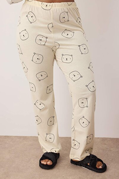 Trendyol Curve Σετ πιτζάμες πλεκτό εκρού 100% βαμβακερό αρκουδάκι TBBAW26AI00012