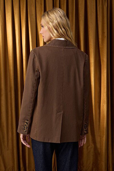 Trendyol Collection Специална колекция Кафяво сако с ефект на износеност и свободна кройка TWOAW26BC00008