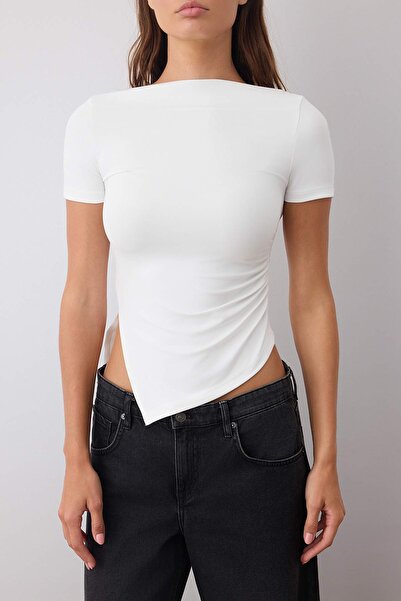 Trendyol Collection Ecru Boat Neck Asymmetrical Body Fitting Stretch Knitted Blouse Twoss25Bz00603