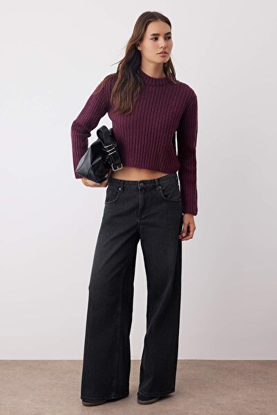Trendyol Collection Plum Crop Soft Textured Crop/Short Knitwear Sweater Twoaw26Kz00176