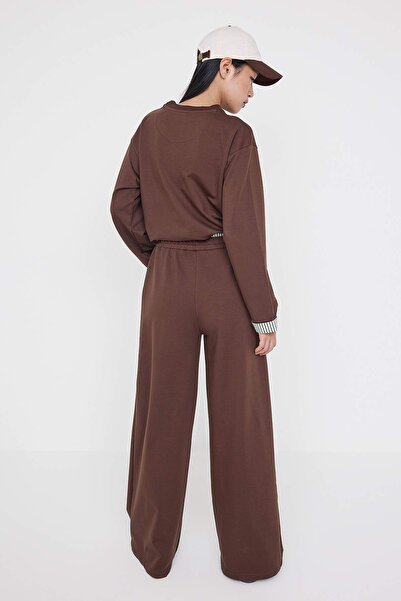 Trendyol Collection Teen Brown Relaxed Fit Wide Leg/Wide Leg Knitted Sweatshirt/Bottom Sweatpants Set Twoaw26Au00059