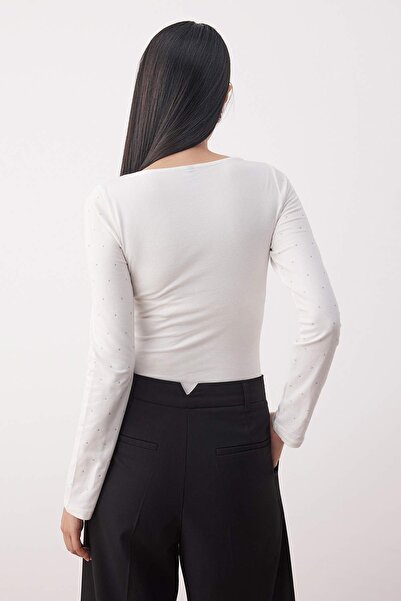 Trendyol Collection Ecru Shiny Stone Printed Cotton Long Sleeve Stretchy Bottom Snap Knitted Body Twoaw24Bd00059