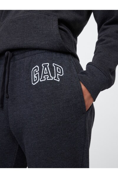 GAP Kadın Koyu Gri Logo Jogger Fleece Eşofman Altı