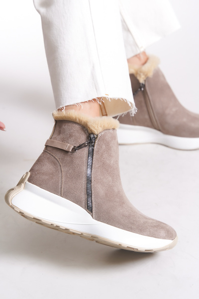 Riccon Nyloveth Women's Fur Lined Boots 0012162 Beige Suede