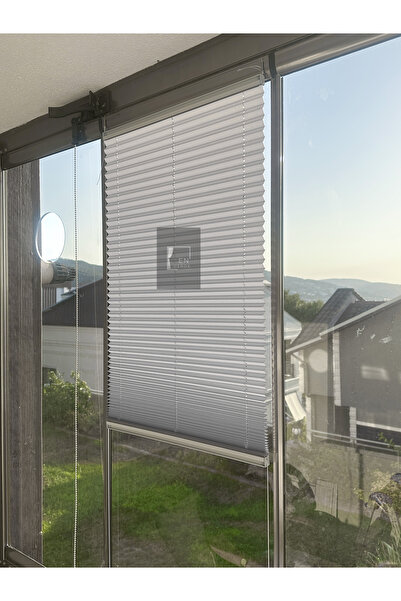 Entextile Yapışkan Plise Perde | Ölçüye Özel | Cam Balkon & Pimapen Uyumlu | Kolay Montaj | Katlanabilir