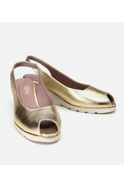 Hotiç Women's Leather Gold Buckle Wedge Heeled Sandals