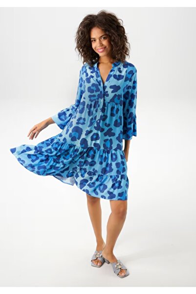Şans Γυναικείο φόρεμα μεγάλου μεγέθους μπλε, με μπροστινό κουμπί μισό πατ, λεπτομέρεια βολάν υφαντό βισκόζη 65N39030