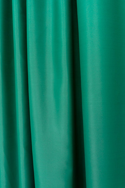 Harnicuta Set of 2 Emerald Green Blackout Curtains with Rejansa, Choice of Dimensions: Width x Height