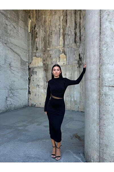 Genel Markalar Esnek Sandy Kumaş Tül Dekolte Detaylı Dik Yaka Uzun Kollu Midi Boy Siyah Kalem Elbise 583154
