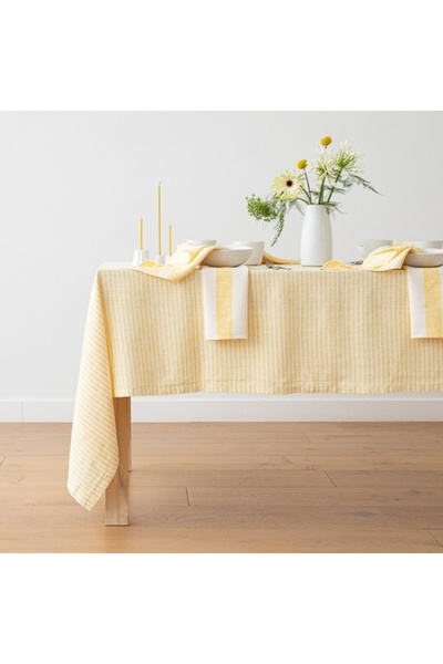 HOME ART ATELIER hand made مفرش طاولة من الكتان الفاخر ذو خطوط صفراء - عتيق