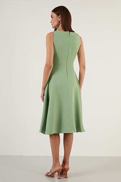 Lela Regular Fit Crew Neck με πλισέ Midi φόρεμα -6051963