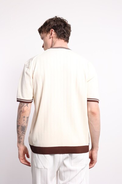 İLKCET MODA Λεπτομέρεια μανίκι γιακά Πλεκτό μπλουζάκι Oversize