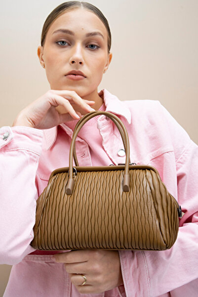 Matthew Cox Women's Hand Bag C.Byn2337