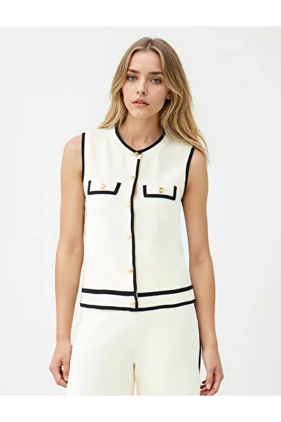 Jimmy Key Off-White Straight Cut Line Detailed Knitwear Vest