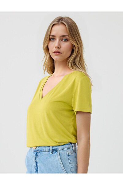 Jimmy Key Açık Yeşil V Yaka Kısa Kollu Örme Modal Tişört