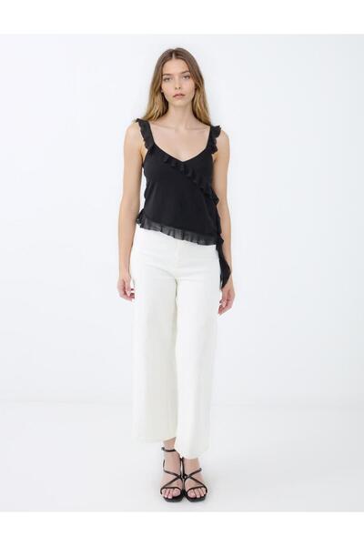 Jimmy Key Black Slim Fit Strap V-Neck Short Knitted Blouse