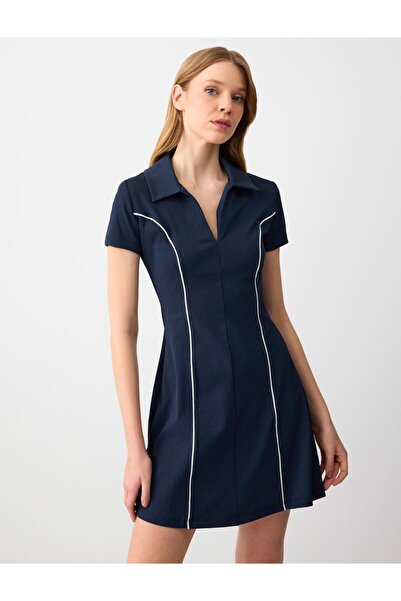 Jimmy Key Rochie tricotată cu guler polo, albastru bleumarin