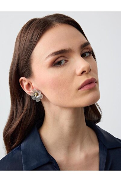 Jimmy Key Mixed Flower Detailed Earrings
