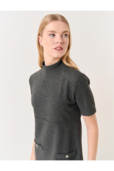 Jimmy Key Antracitové mini šaty s rolákom a krátkym rukávom