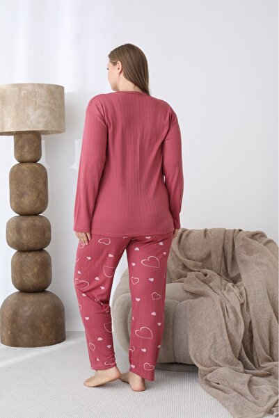 Temporium Γυναικεία Σετ Πιτζάμες με μακρυμάνικο γιακά με κεντητό σχέδιο χειμερινού μεγάλου μεγέθους