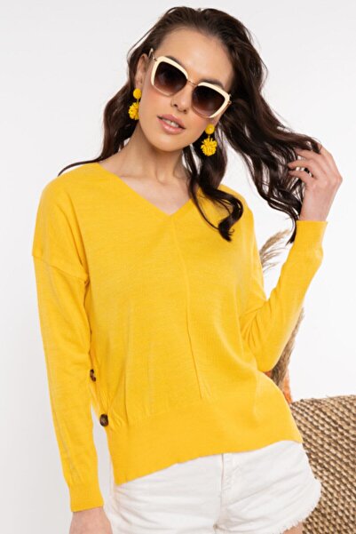 AQE FASHION Γυναικείο κίτρινο πουλόβερ με λαιμόκοψη με κουμπιά στο πλάι
