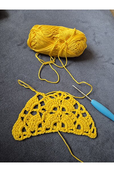 ATÖLYE MİLLA SARI YELPAZE MODEL ÖRGÜ BANDANA