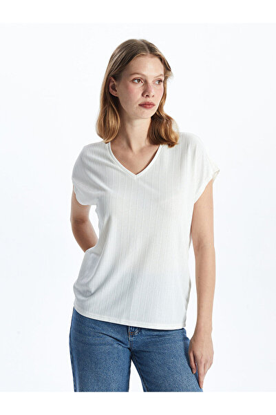 LC Waikiki Γυναικείο μπλουζάκι LCWAIKIKI Classic Ecru με λαιμόκοψη V με γυαλι...