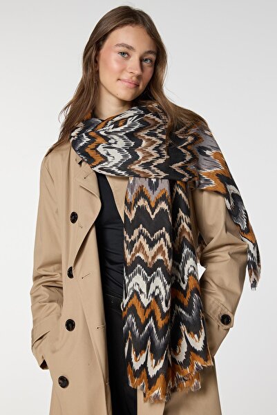 Axesoire 15067 Μαύρο σάλι με έθνικ σχέδιο