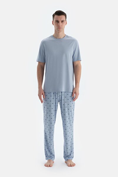 Dagi طقم بيجامة بنطال تي شيرت بأكمام قصيرة وطبعة زرقاء فاتحة