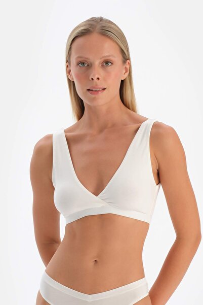 Dagi Sutien din micromodal alb închis într-o culoare