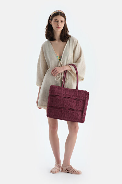 Dagi Plum Women's Textured Straw Beach Bag
