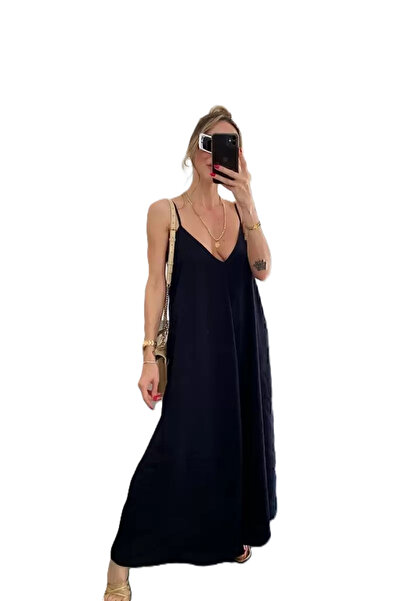 nightblack Rochie elegantă cu bretele subțiri, culoare neagră, cu decolteu