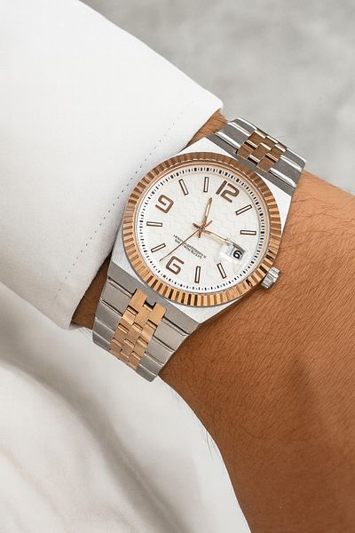 LOOQ Steel Cord with Calendar New Model Men's Wrist Watch A+Quality
