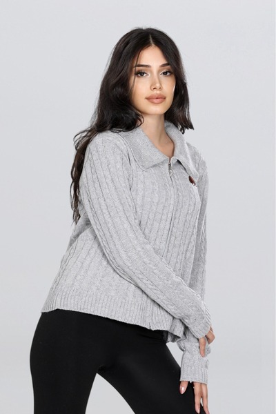EZGİ KILINÇ Women's Teddy Bear Embroidered Detailed Zippered Knitted Cardigan