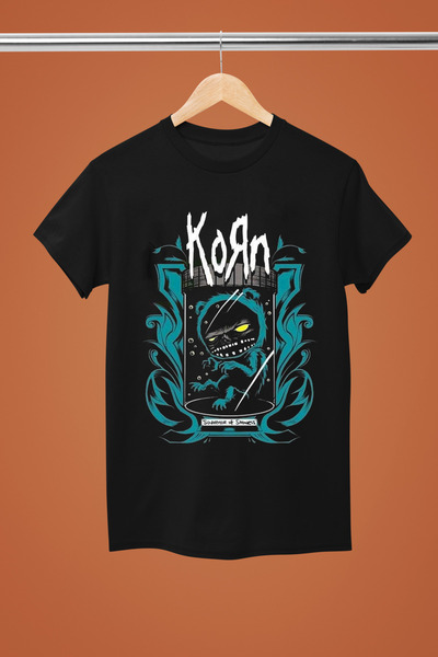 MAGORS تيشيرت كورن مطبوع من القطن بأكمام قصيرة وقصة عادية