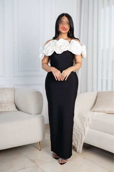 SELSAL Long evening dress decorated with prominent roses