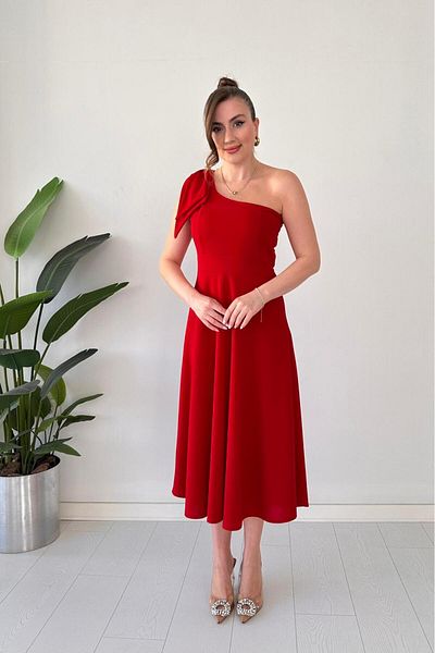 MaziButik One Shoulder Bow Crepe Dress Red