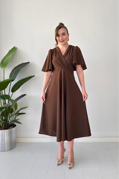 MaziButik Bell Sleeve Crepe Dress Brown