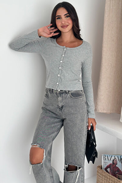 Noa Noa “Soft Button” Bluz – Sade Şıklığın Gücü