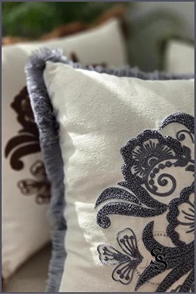 SasoHome Beauty Flowers Punch Embroidery Patterned Linen Throw Pillow Cover