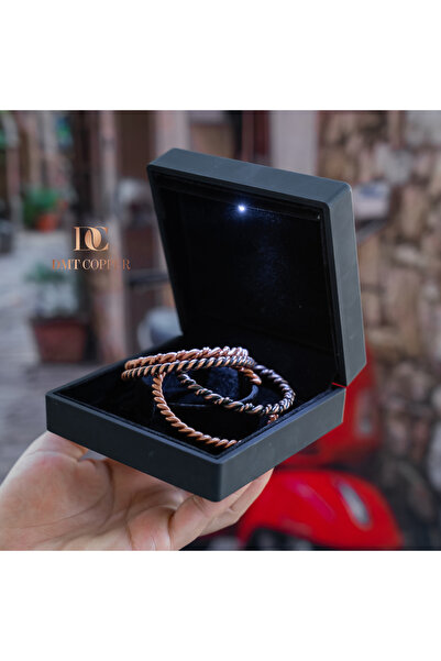 DMT COPPER HOME Handmade Stylish Design Thick Hammered Pure Copper Bracelet Copper Jewelry Bracelet Lighted Boxed Set of 4