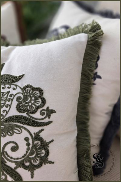 SasoHome Beauty Flowers Punch Embroidery Patterned Linen Throw Pillow Cover