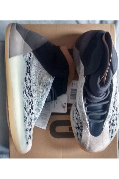 YEEZY QNTM High Sea Teal 35EU