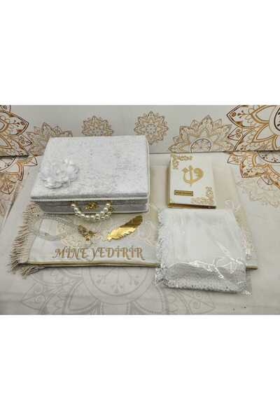 AGH Değerli Hediyeler Lüks Hediye Kur'an ı Kerim ve Lüks Seccadesi ile Sandık...