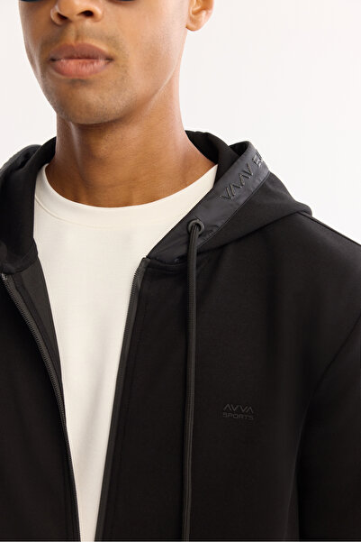 Avva Erkek Siyah Kapişüyonlu Yaka Jel Baskı Göğüs Enjeksiyon Baskılı Fermuarlı İnterlok Sweatshirt Hırk